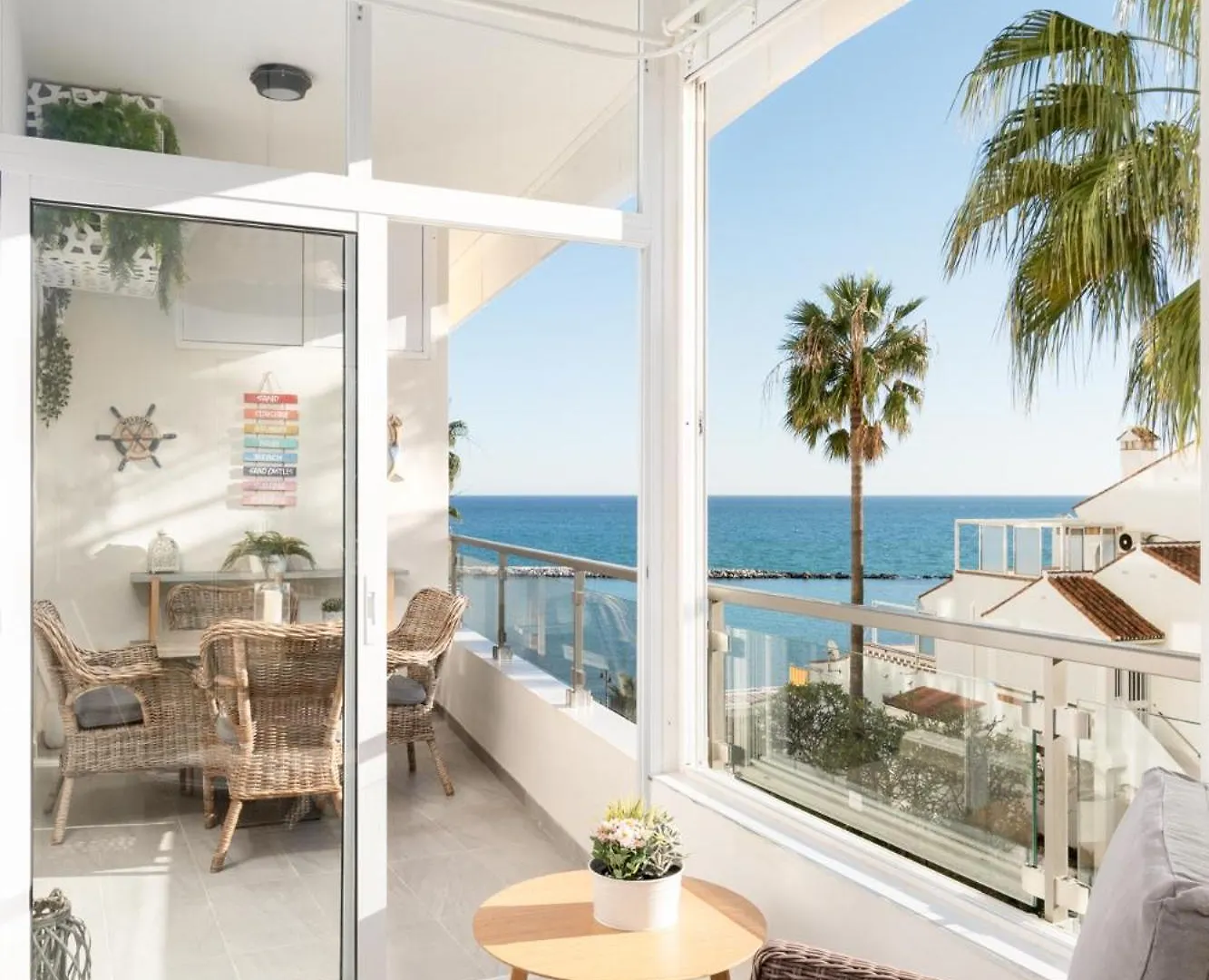 Stunning Beachfront Apartment With Sea Views Benalmadena
